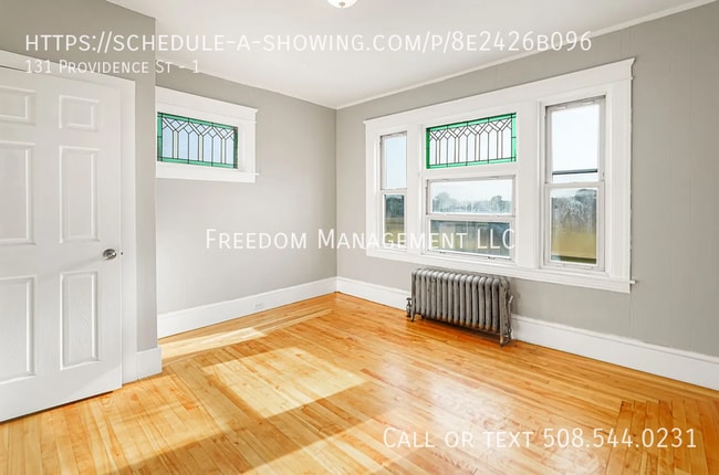 Building Photo - 131 Providence St Unit 1