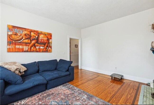 Sala de estar - 42 Cypress St Unidad Apt 2