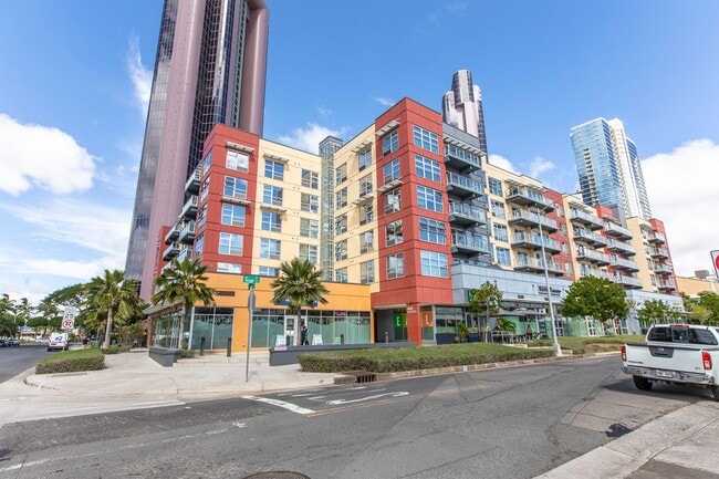 Building Photo - Fully Renovated Modern 1-Bedroom Unit – Prime Kaka?ako Location