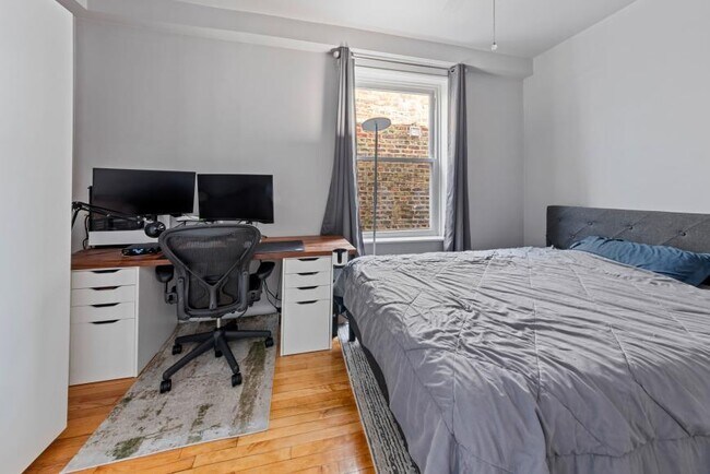 Photo - 1 bedroom in Chicago IL 66022 Unit 3R