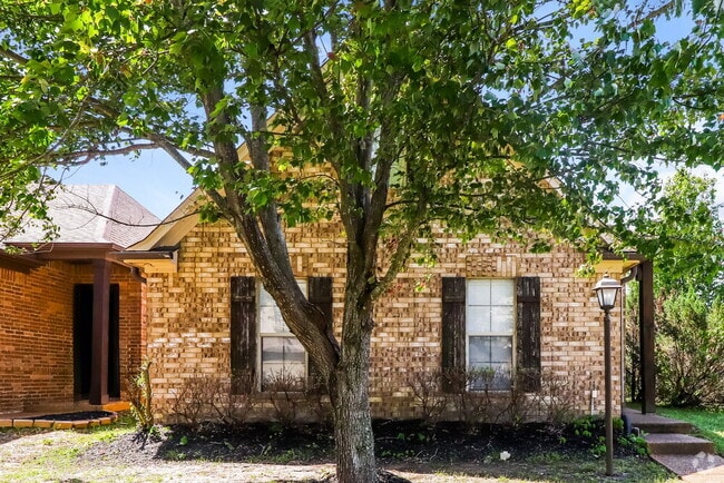 Building Photo - 6885 Lagrange Grove Dr Rental