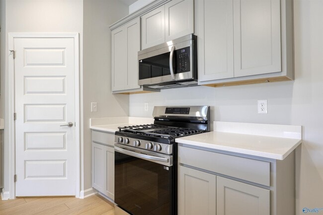 Photo - 12392 Whitcomb Cir