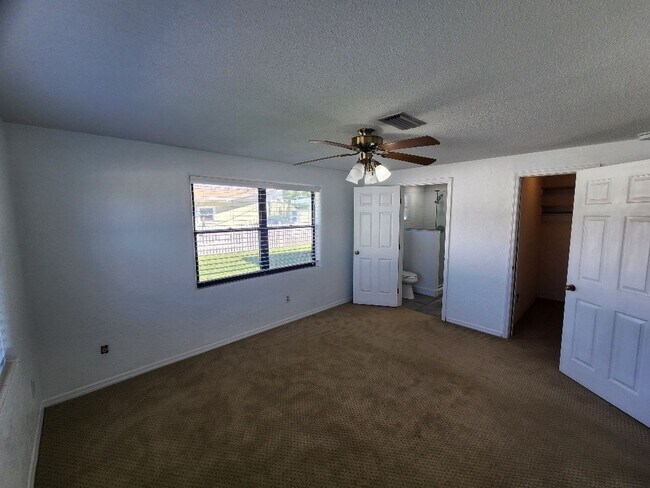 Photo - 105 Desoto Dr