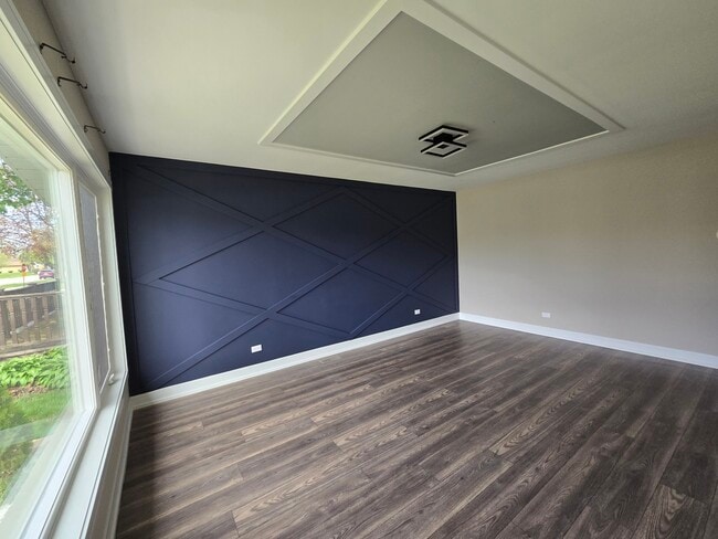 Photo - 6024 Birmingham St