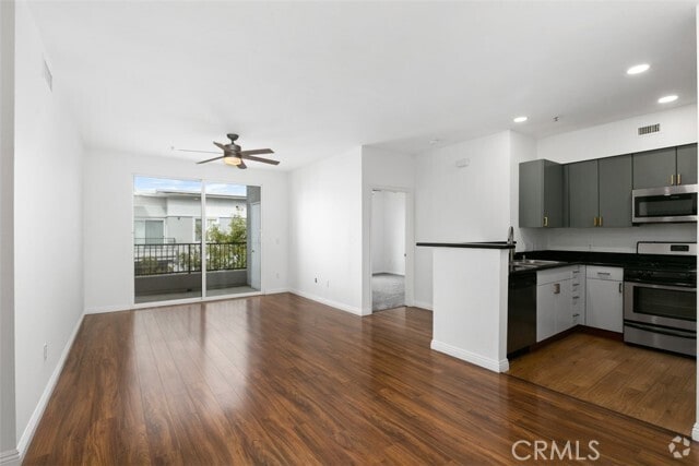 Building Photo - 1801 E Katella Ave Unit 4076 Rental
