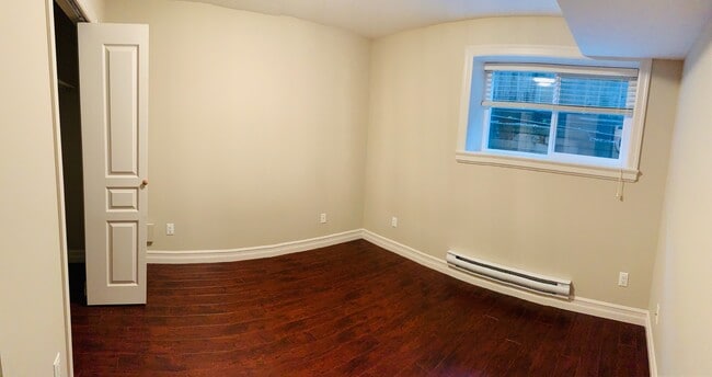 Photo - 1420 King Albert Ave