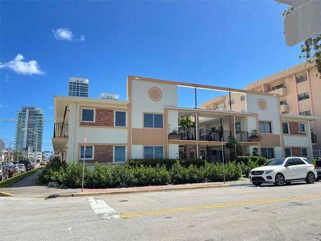 Photo - 6895 Byron Ave Unit 206