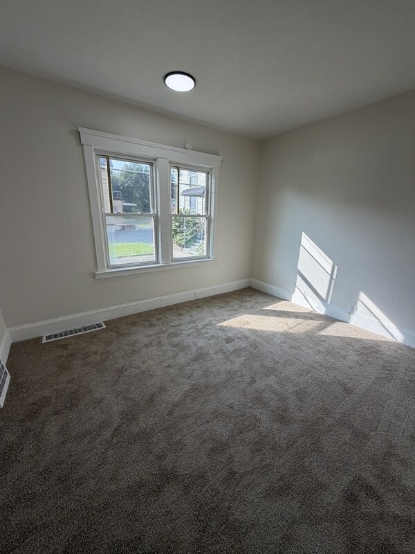 3569 Independence Rd