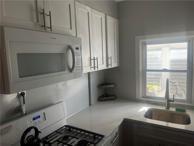 Photo - 176 Bay Spring Ave