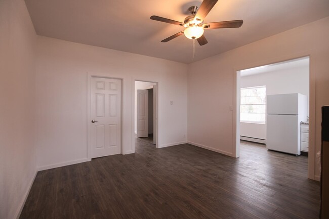 Living Room - 635 Elm Ave House Unit 1