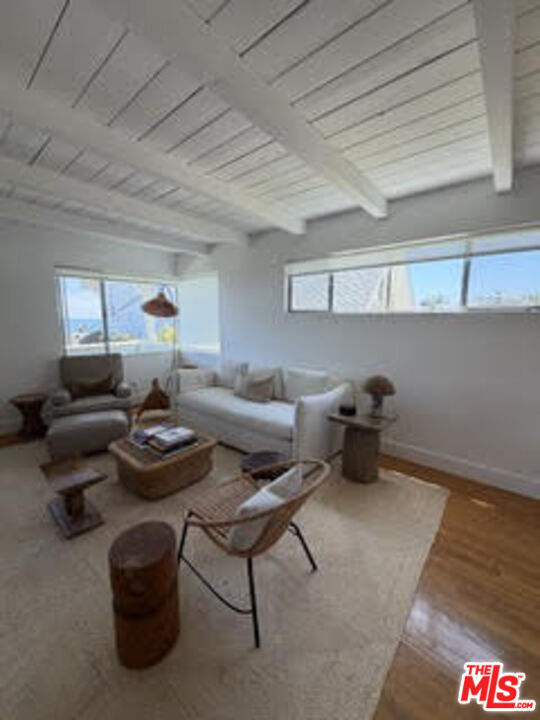 25119 Malibu Rd