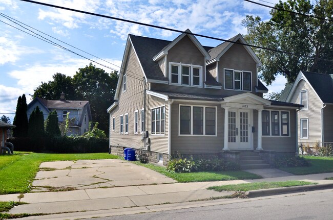 Photo - 1823 Hutchins Ave Unidad 1