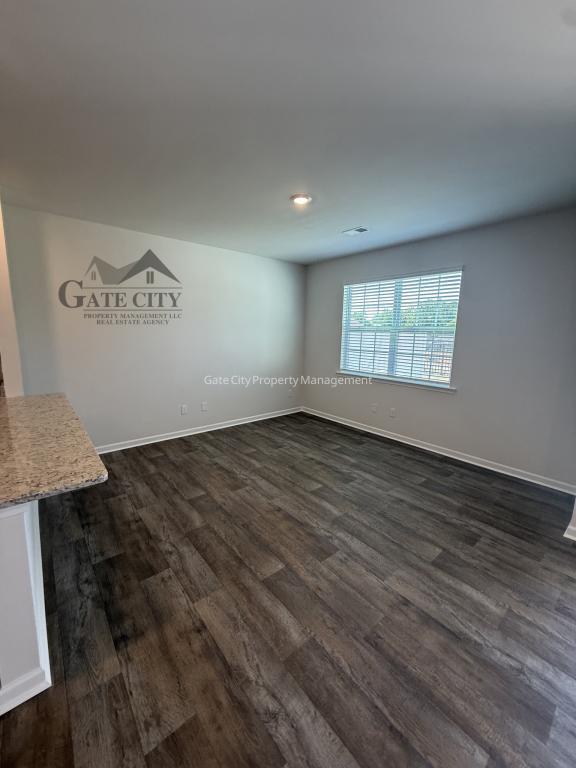 Photo - 1206 Broholmer Ln