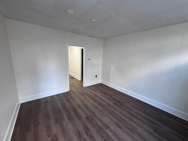 Photo - 110 E Locust St