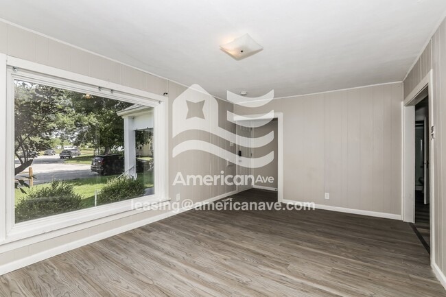 Photo - 609 W 33rd St