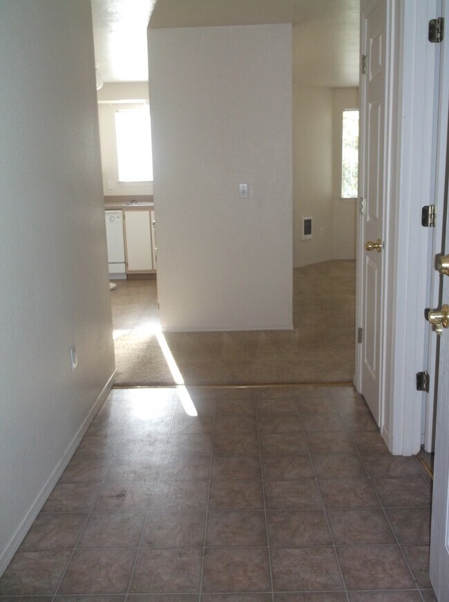 Photo - 167-Triple Crown Apts