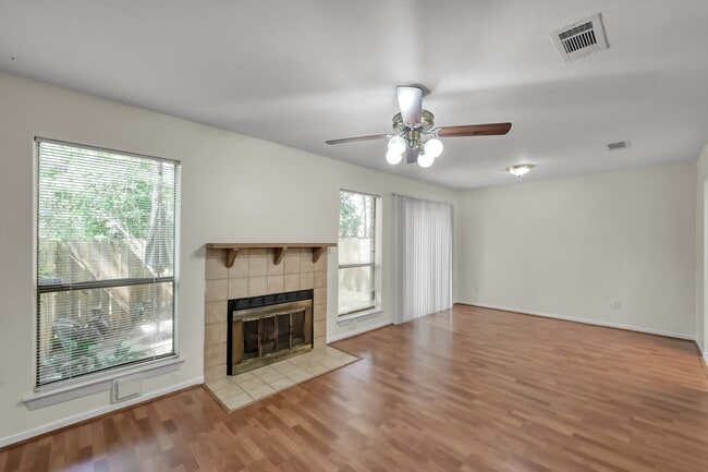 Photo - 26 Willowwood Cir