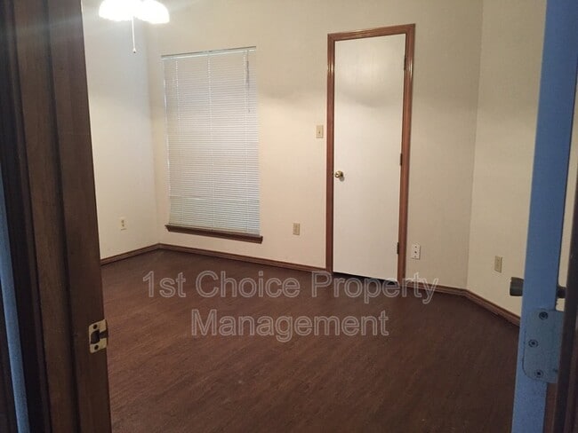 Photo - 7332 Blackthorn Dr
