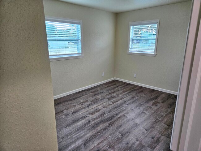 Photo - 105 Lagrange Ave