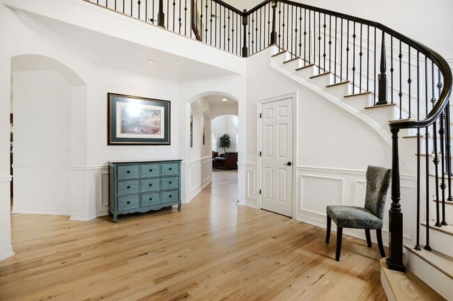 Photo - 5 Bedroom 4.5 Bathroom House In Broomfield