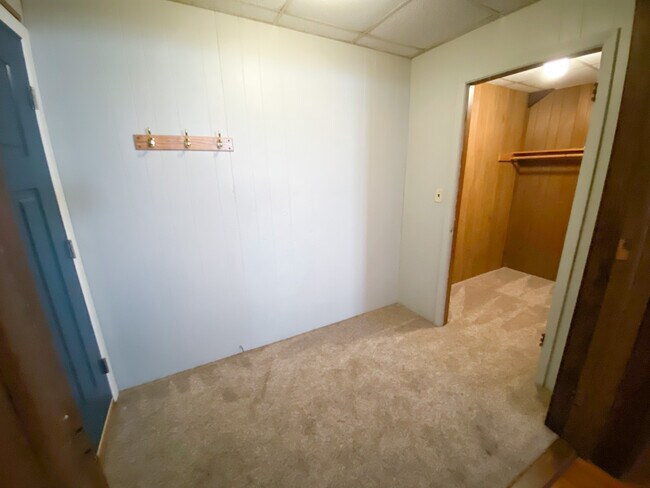 Photo - 525 Welch Ave