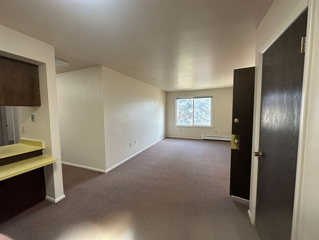 Photo - Oakwood Apartments