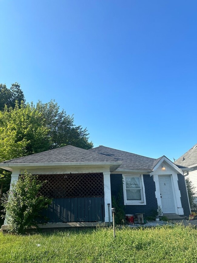 Building Photo - 1206 Edgemont Ave Unit 1208 Edgemont Ave