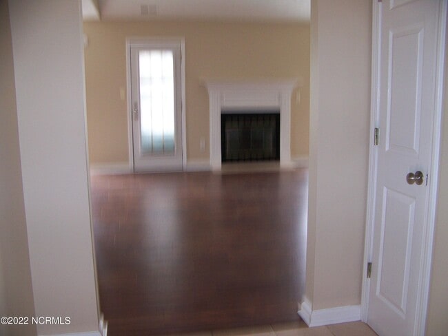 Photo - 105 Antler Dr