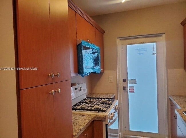 Photo - 8035 Byron Ave Unit 2