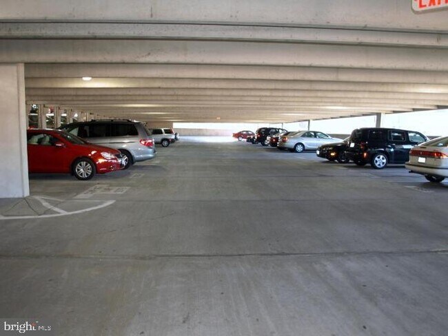 12957 Centre Park Cir  