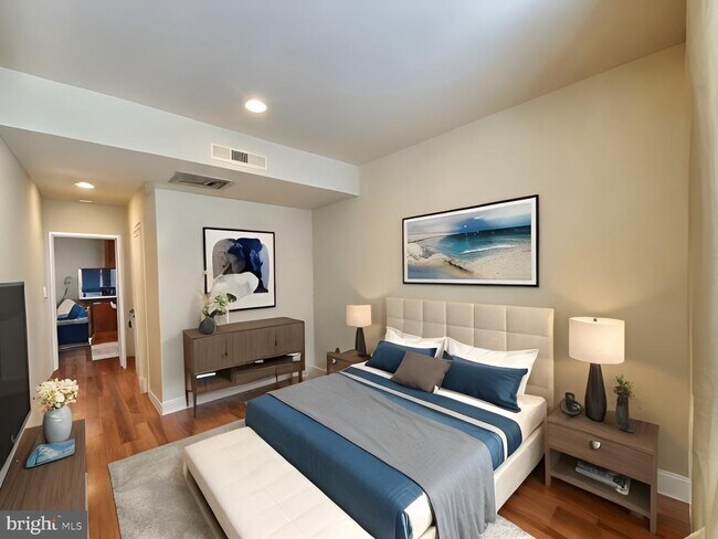 Building Photo - 1431 N 17th St Unit B Rental