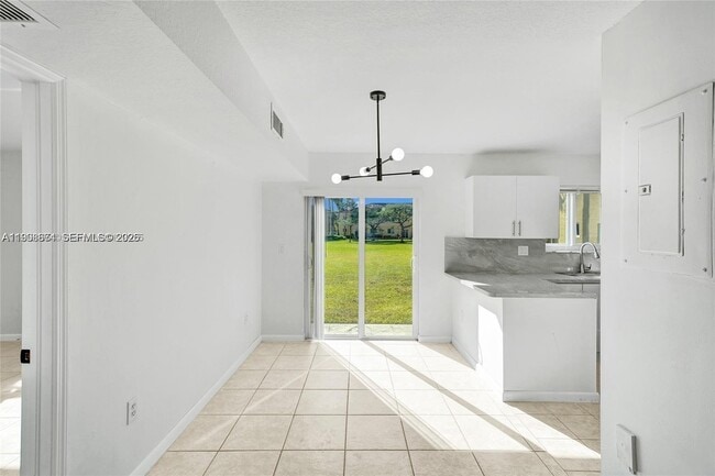 Photo - 3398 NE 9th Dr Unit 104