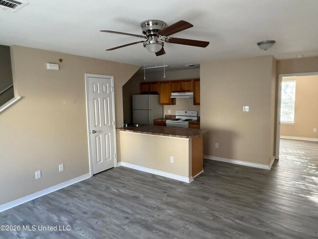 Photo - 1339 Foxwood Pl