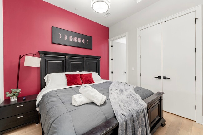 Photo - 318 W Grand Ave Unidad ID1244920P