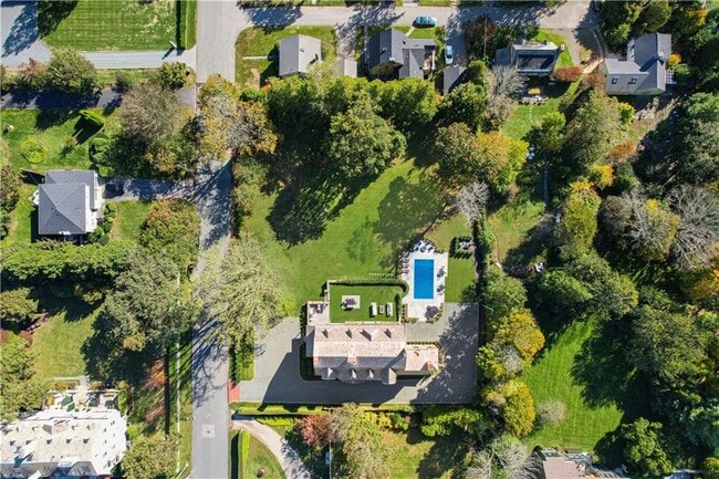 Photo - 7 Red Cross Ave