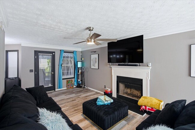 Photo - 1459 Bridgewater Branch