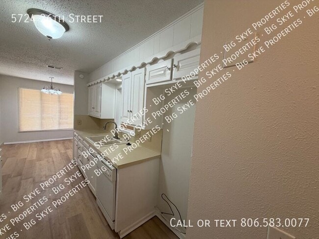 Photo - 5724 36th St