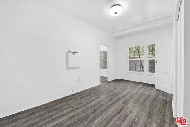 Building Photo - 225 E Garfield Ave Unit 207 Rental