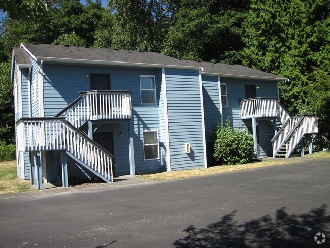 Building Photo - Spacious 2-Bedroom Lower-Level Unit # 474 Rental