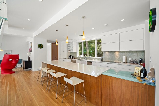 Photo - 118 Angel Leaf Rd