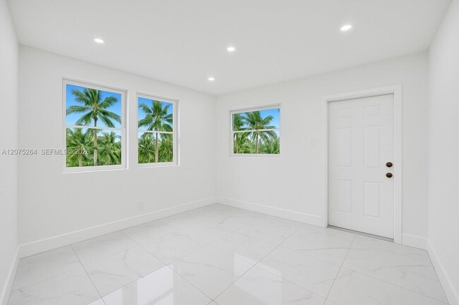 105 NW 14th Way Unit 0