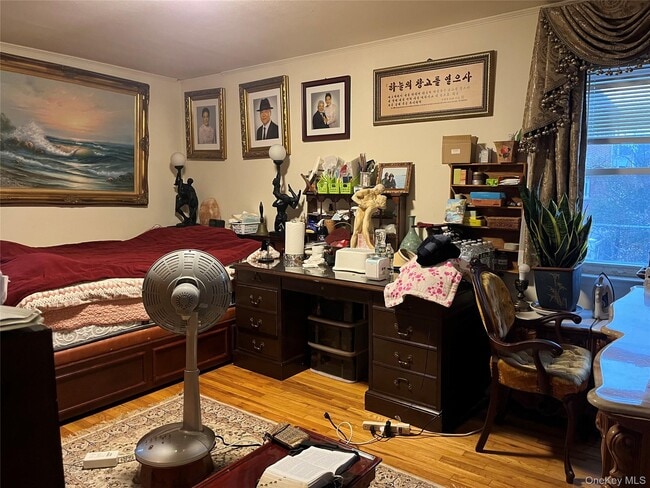 Photo - 200-07-200-17 17th Ave