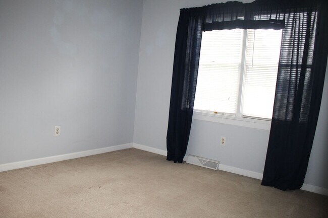 Photo - Semi Detatched