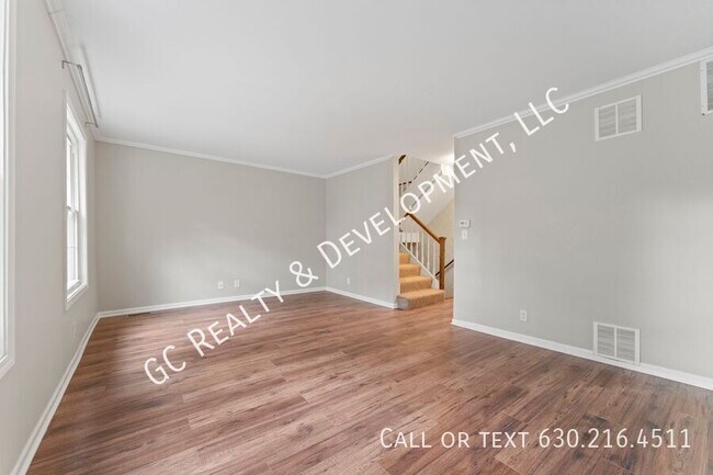 Photo - 32 Forest Ln