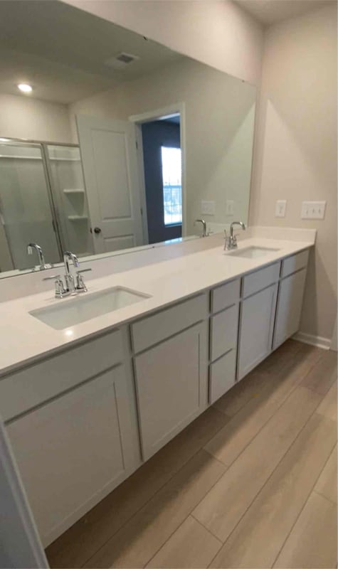 Photo - 2122 Brechin Rd