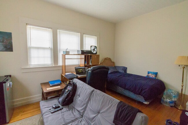 Photo - 1900 W Jackson St Unit *LEASE OPTION* 1900 W Jackson St.