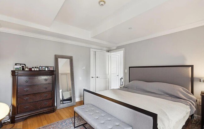 Photo - 1701 Locust St