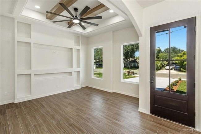 Photo - 14 N 17th St
