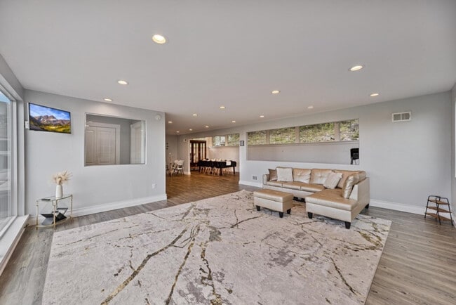 Photo - 52 Pavilion Rd Unit ID1321199P