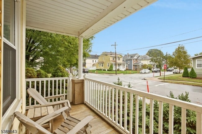 Photo - 166 Franklin Ave